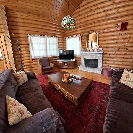 Fox Den Parnassos Chalet *